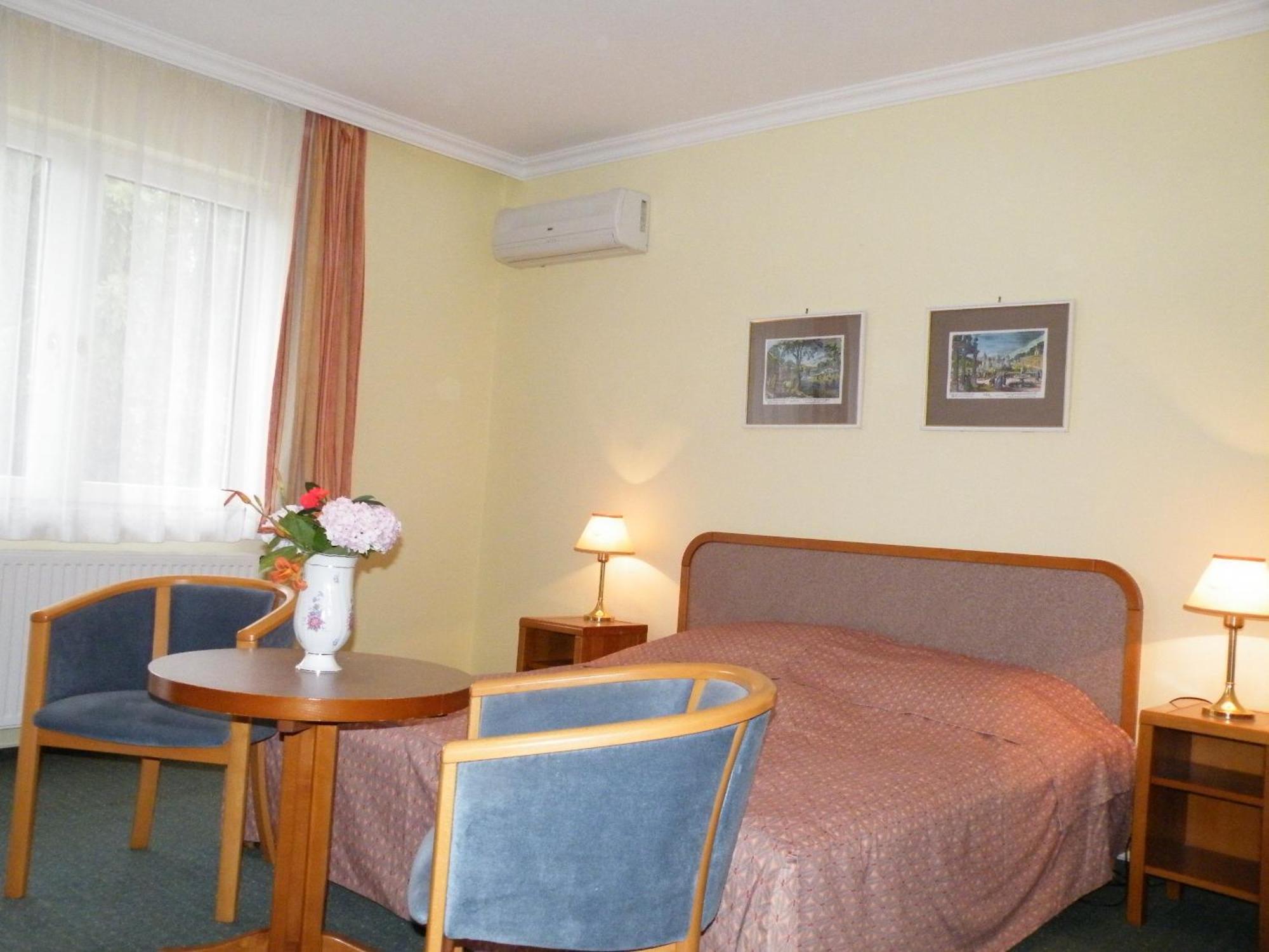 Apartment Pension Rideg Heviz Exterior photo