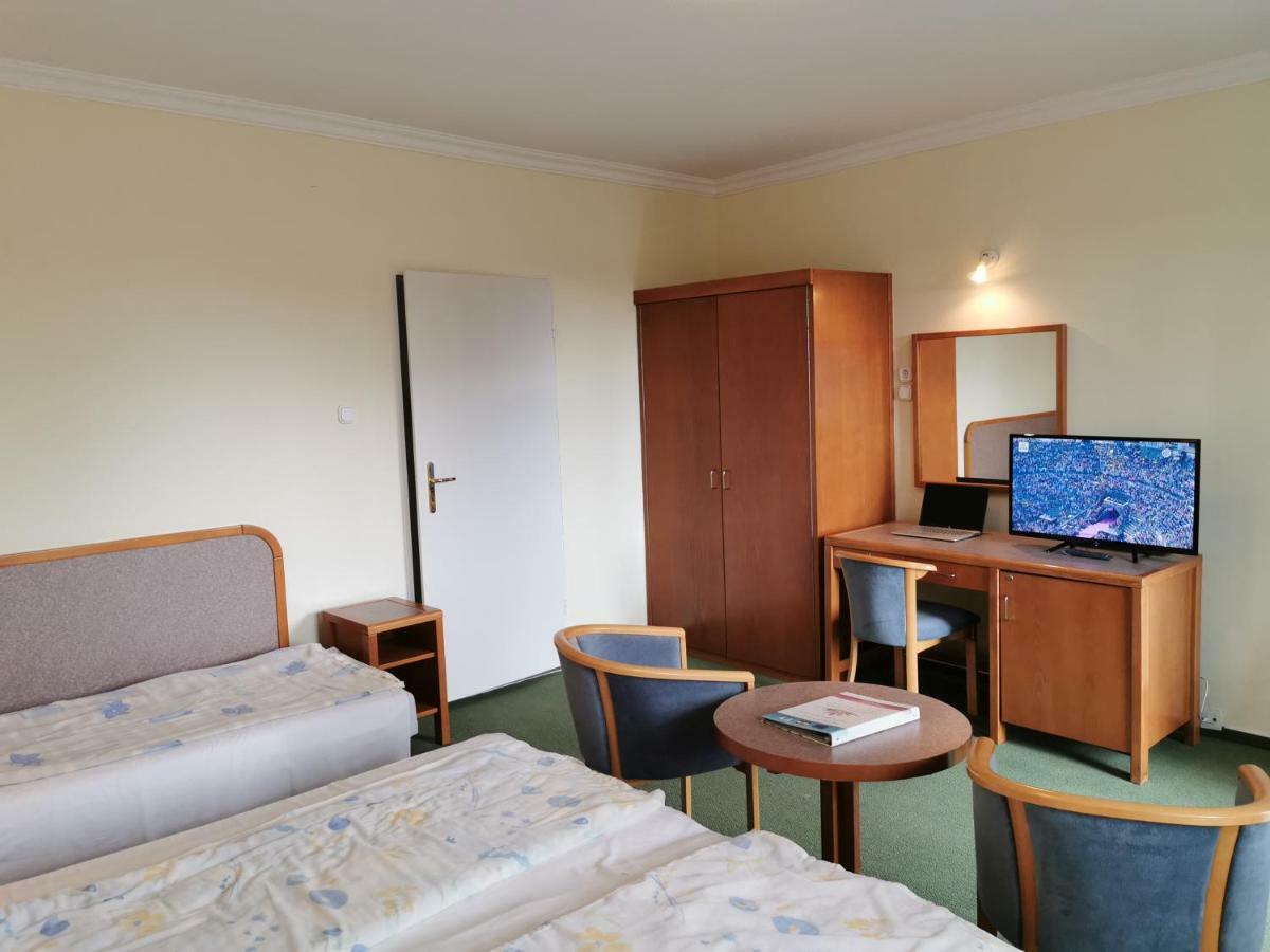 Apartment Pension Rideg Heviz Exterior photo