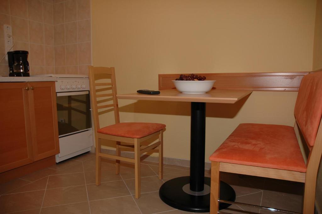 Apartment Pension Rideg Heviz Room photo